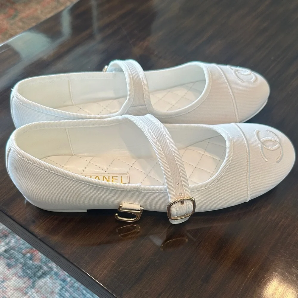CHANEL Ivory Mary Jane Flats with Logo - Picture 2 of 4